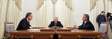 Владимир Путин пообещал Ильсуру Метшину научится кататься на коньках. Тренироваться будет в Казани